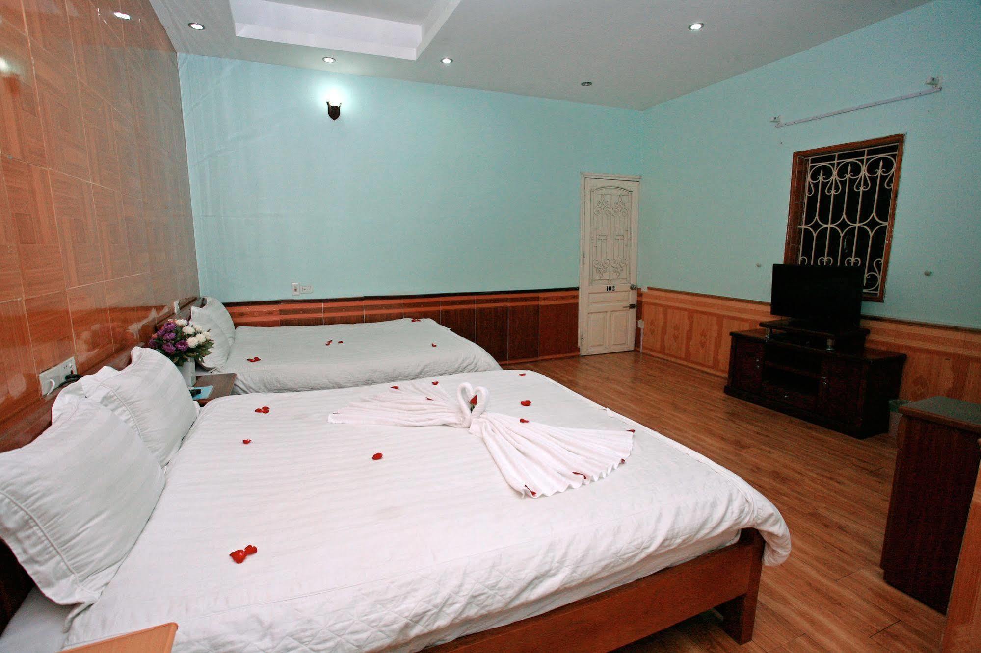 Avi Airport Hotel Hanoi Bagian luar foto