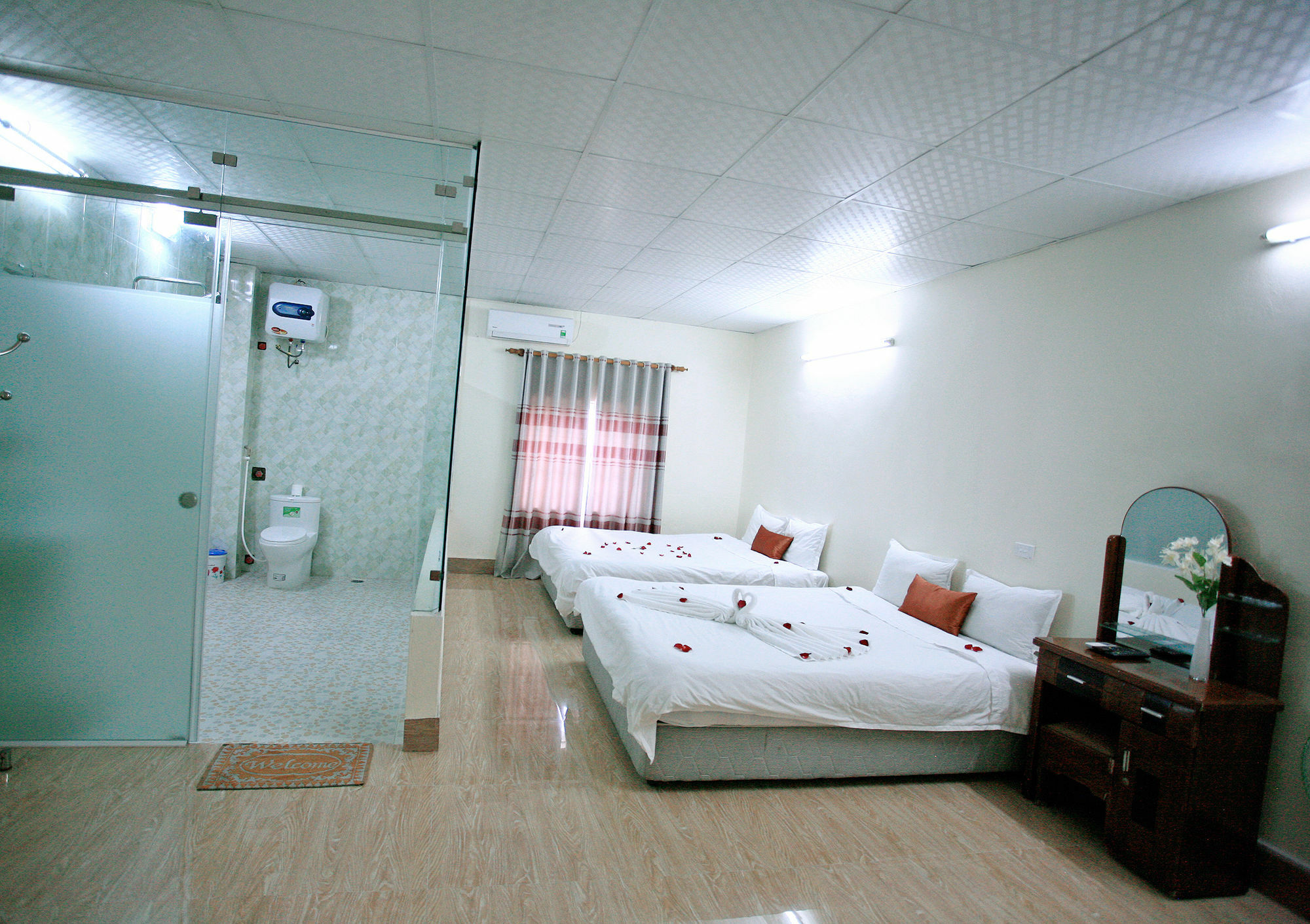 Avi Airport Hotel Hanoi Bagian luar foto